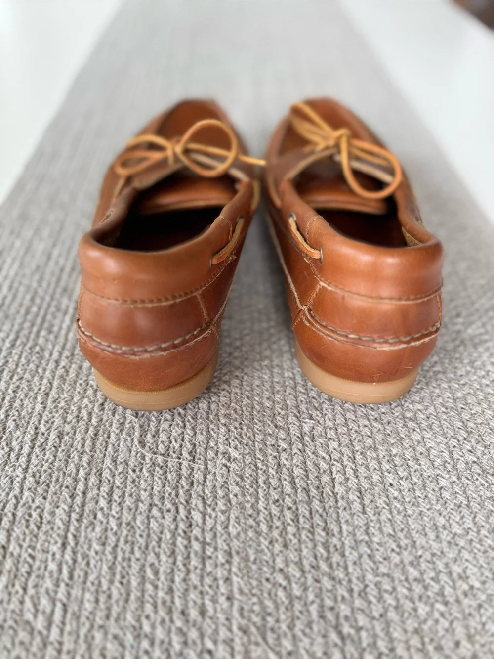 Minnetonka Chestnut Genuine Leather Loafers Boat Shoes Size 11.5